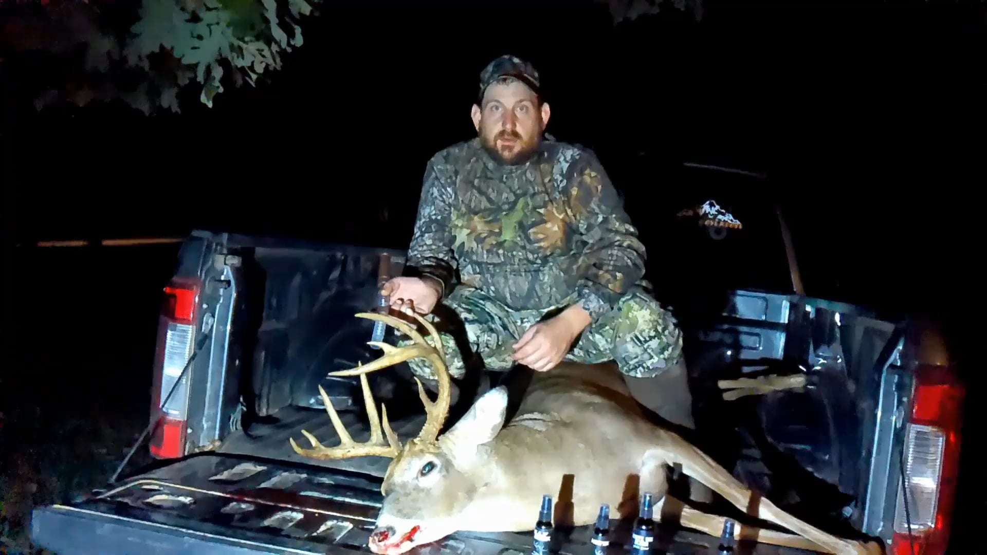 Wildlife Overdose - Season 1 - Episode 10 - Ronnie Denise Bow Kill