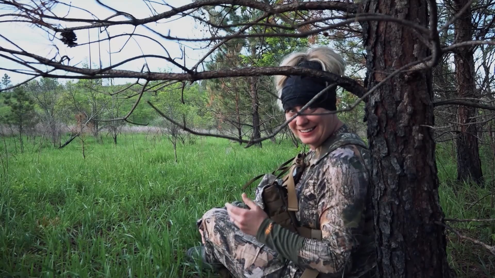Beyond The Bar - Season 3 - Episode 4 - Shoot em in the face Jase, not the rear!