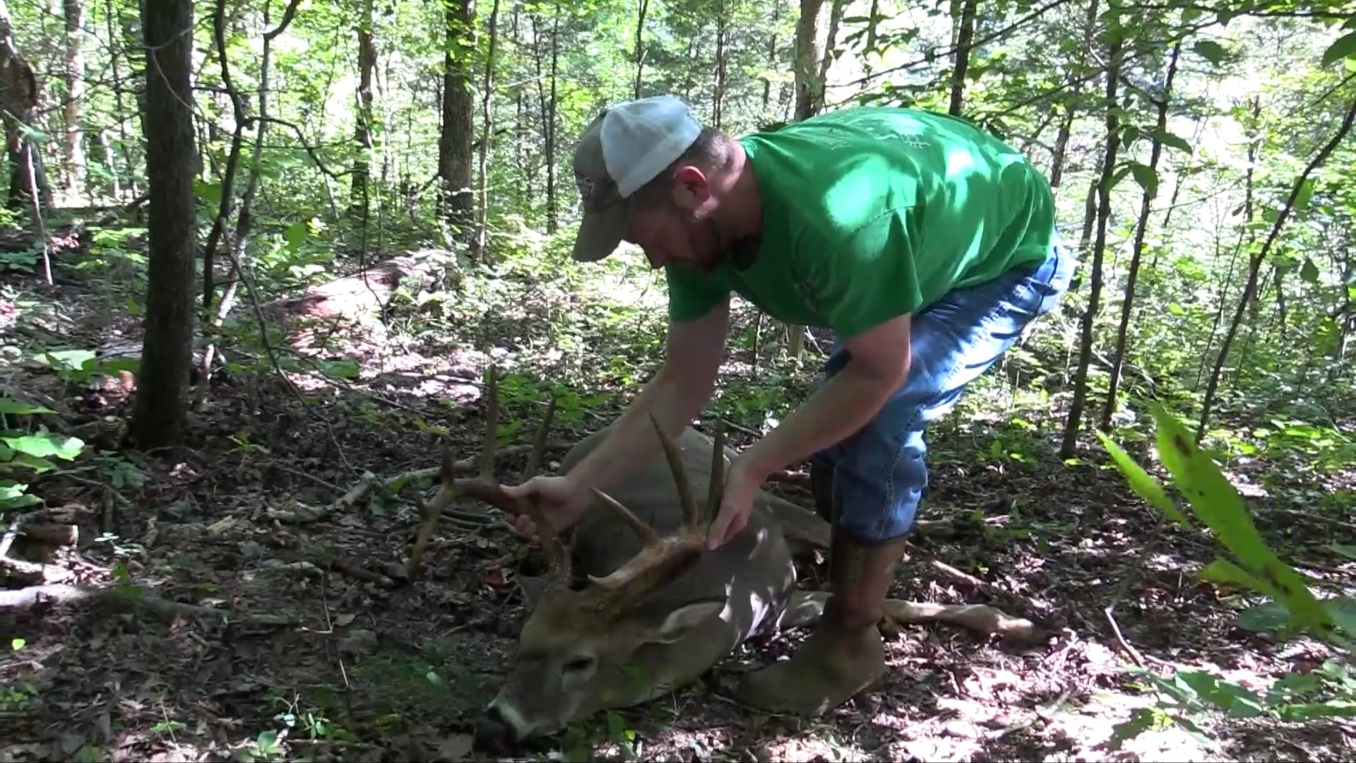 Aaron Outdoors - Season 6 - Episode 9 - A Buck Named Droopy