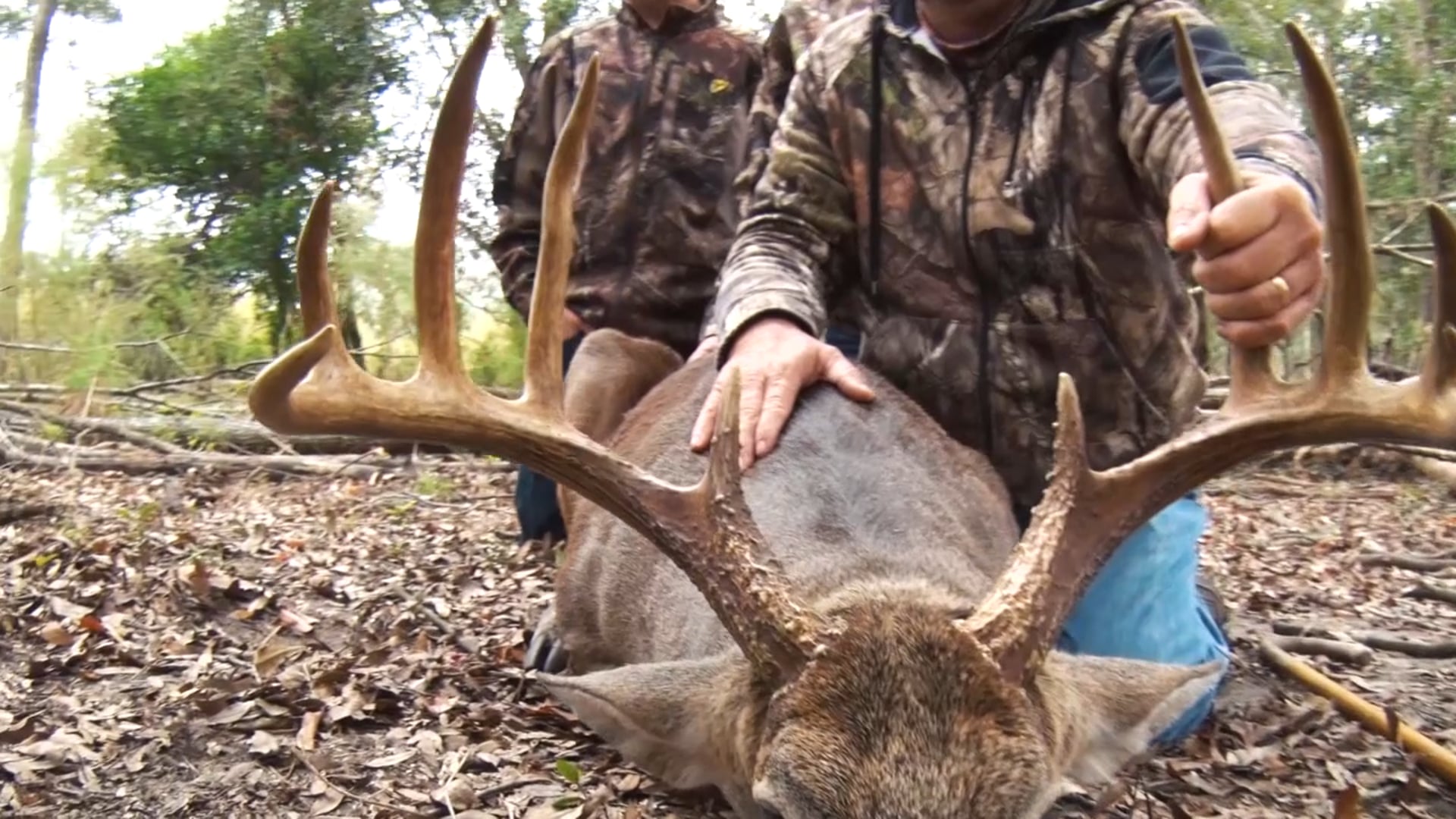 Smacked TV's Southwind Hunting Adventures - The Griffin Family Hunts the Start of the Rut Pt. 2