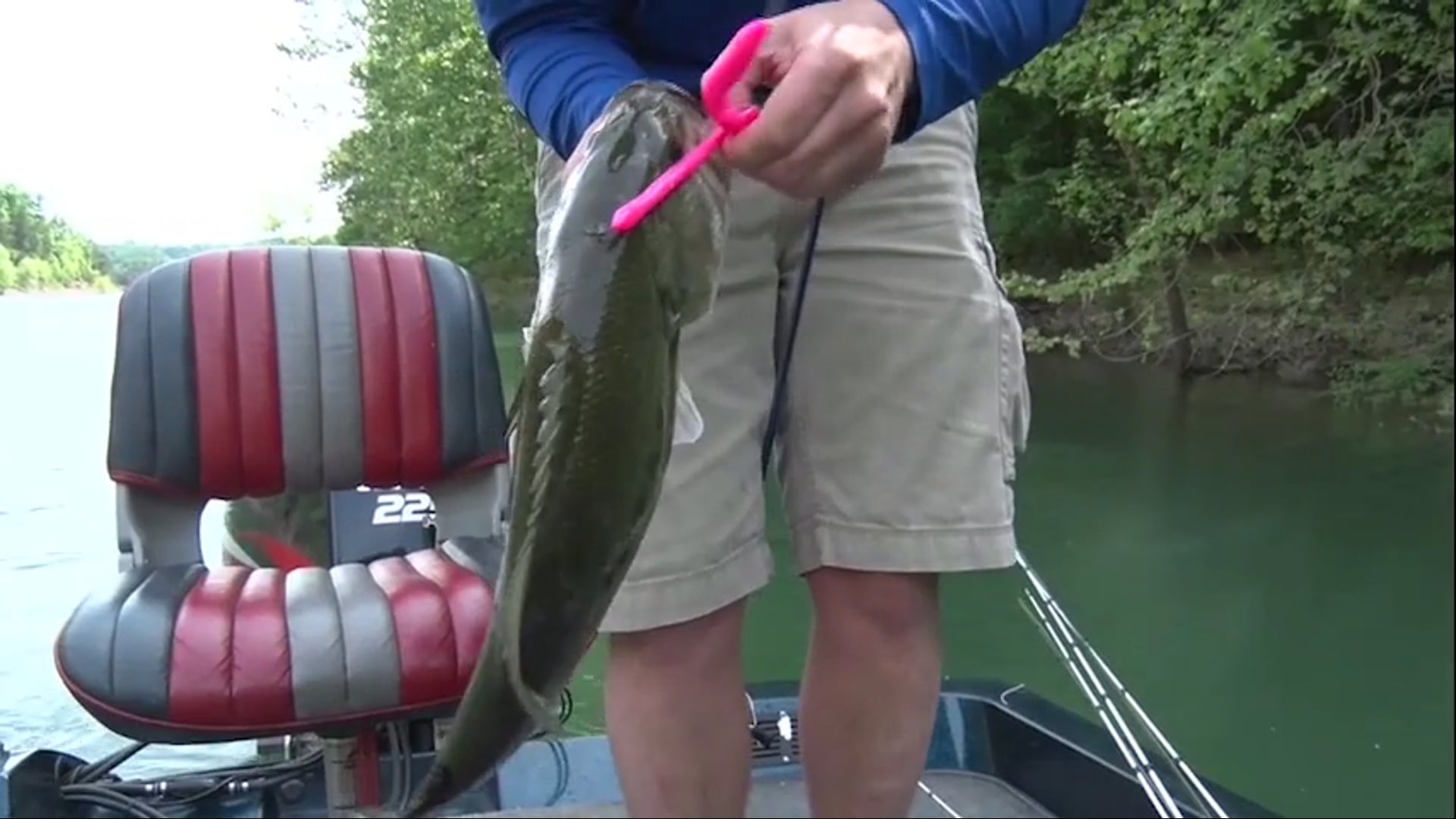 Aaron Outdoors - Tight Lines & Rippin' Lips