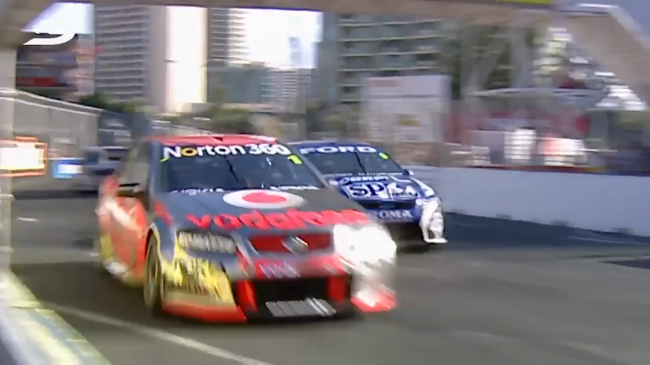 10 Dramatic Last Lap Battles from the Past Decade - Supercars 2022