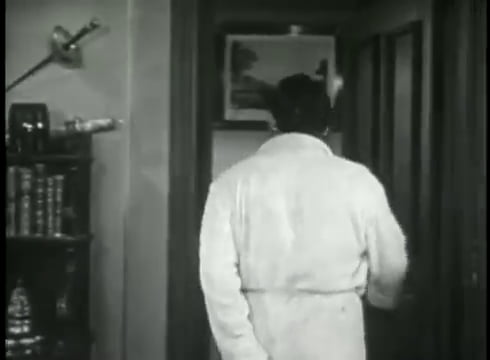 Sherlock Holmes — S1E8: Ep 8 - The Case Of The Blind Man's Bluff