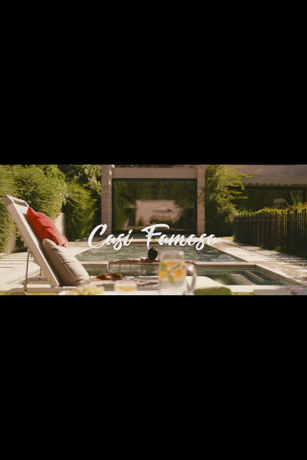 Casi Famoso (Spanish with Subtitles)